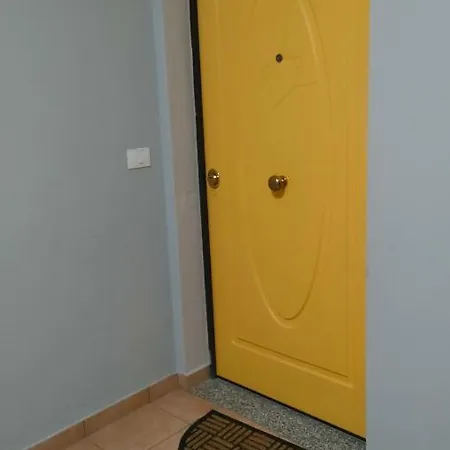 Lido Azzurro Bed and Breakfast Καταντζάρο