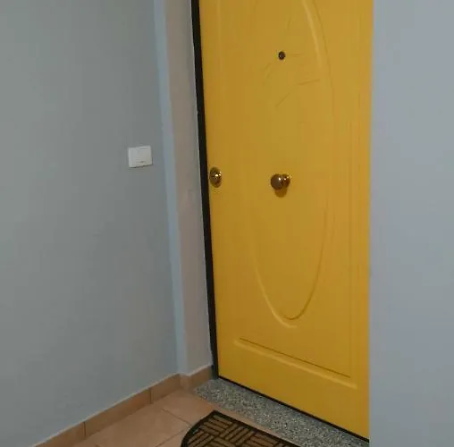 Lido Azzurro לינה וארוחת בוקר קטנזארו